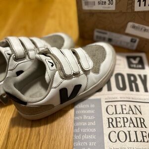 Veja Boys sneakers 12.5 used